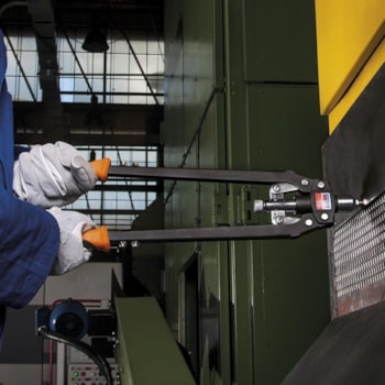 ALICATE REBITADOR CARGA PESADA 20" - TRAMONTINA PRO ALICATE REBITADOR CARGA PESADA 20" - TRAMONTINA PRO