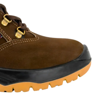BOTA N° 42 NOBUCK CAFE COM CADARCO BICO PLASTICO PU BIDENSIDADE CA 49181 INFINITY CP094C - CRIVAL
