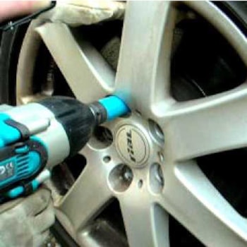 CHAVE DE IMPACTO A BATERIA 18V LITION 440NM - DTW450RFE MAKITA Voltagem:127V