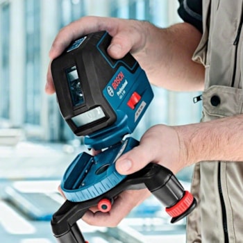 NÍVEL A LASER PROFESSIONAL COM 3 LINHAS GLL 3-50 - 601063800 BOSCH NÍVEL A LASER PROFESSIONAL COM 3 LINHAS GLL 3-50 - 601063800 BOSCH