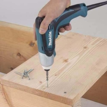 PARAFUSADEIRA DE IMPACTO 230 W DE 1/4 POL. 220v TD0100 MAKITA PARAFUSADEIRA DE IMPACTO 230 W DE 1/4 POL. 220v TD0100 MAKITA