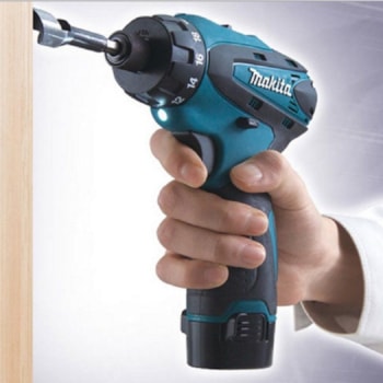 PARAFUSADEIRA/ FURADEIRA A BATERIA 12V BIVOLT DF030DWE MAKITA PARAFUSADEIRA/ FURADEIRA A BATERIA 12V BIVOLT DF030DWE MAKITA