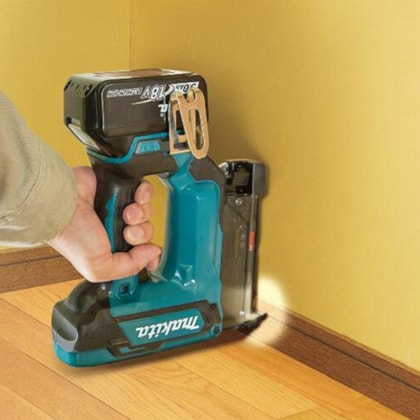 PINADOR A BATERIA 12V PT354DSMJ - MAKITA Voltagem:BIVOLT PINADOR A BATERIA 12V PT354DSMJ - MAKITA Voltagem:BIVOLT