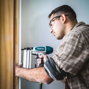 PINADOR PNEUMATICO - MAKITA