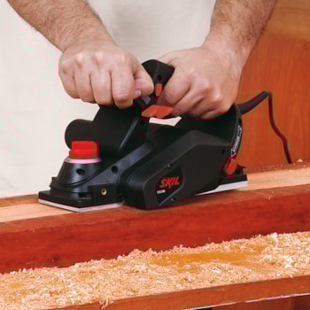 PLAINA ELÉTRICA PROFISSIONAL 550W 1555 - F0121555JA000 SKIL PLAINA ELÉTRICA PROFISSIONAL 550W 1555 - F0121555JA000 SKIL