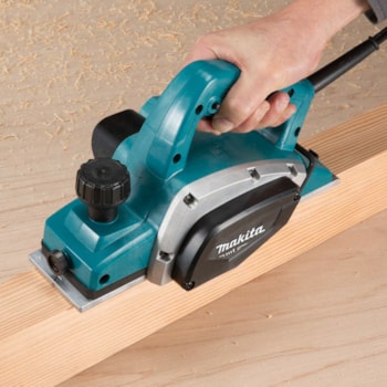PLAINA ELÉTRICA PROFISSIONAL 580W - M1902B MAKITA PLAINA ELÉTRICA PROFISSIONAL 580W - M1902B MAKITA