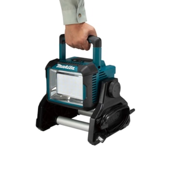 REFLETOR PARA AREA DE TRABALHO A BATERIA 18V - DML811 MAKITA REFLETOR PARA AREA DE TRABALHO A BATERIA 18V - DML811 MAKITA