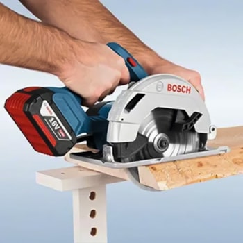 SERRA CIRCULAR 6-1/2" SEM FIO GKS 18V57 - BOSCH