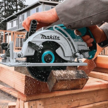 SERRA CIRCULAR A BATERIA 185 MM 7 1/4"- DRS780 MAKITA Voltagem:BIVOLT SERRA CIRCULAR A BATERIA 185 MM 7 1/4"- DRS780 MAKITA Voltagem:BIVOLT