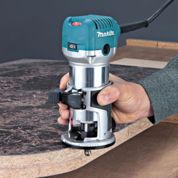 TUPIA ELETRÔNICA 6MM - RT0700CX3 MAKITA TUPIA ELETRÔNICA 6MM - RT0700CX3 MAKITA
